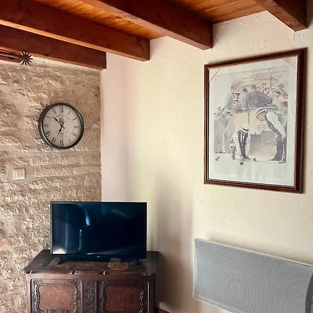 Maison Du Figuier 1799 Apartment *